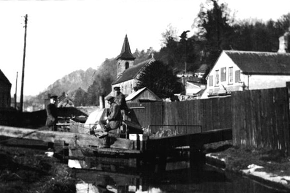 Men on the canal bridge