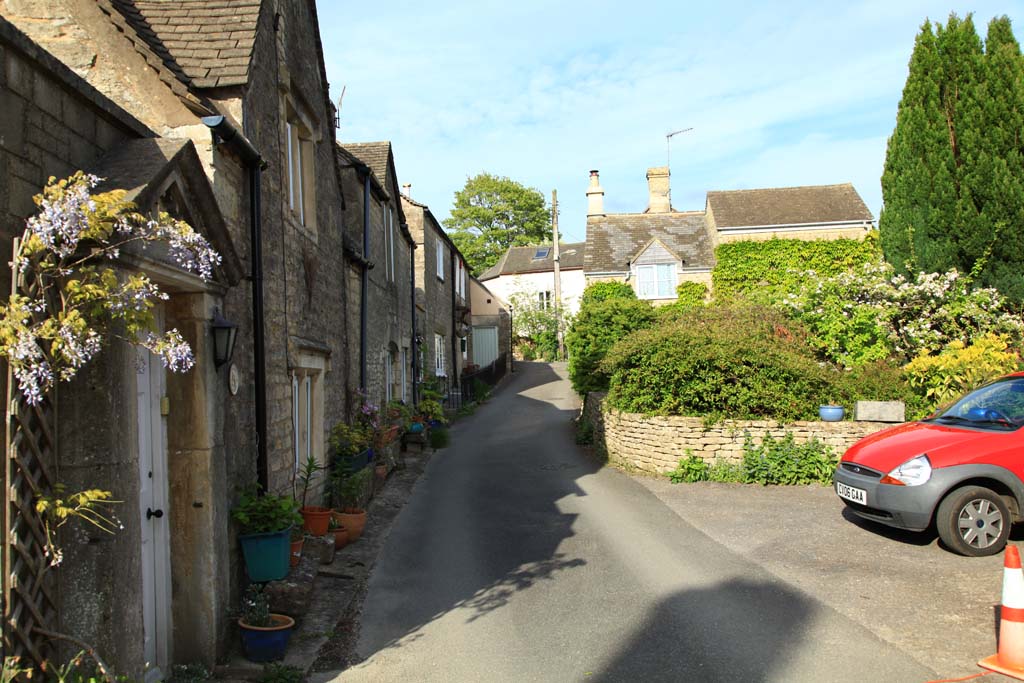 chalford-hill-street-scene