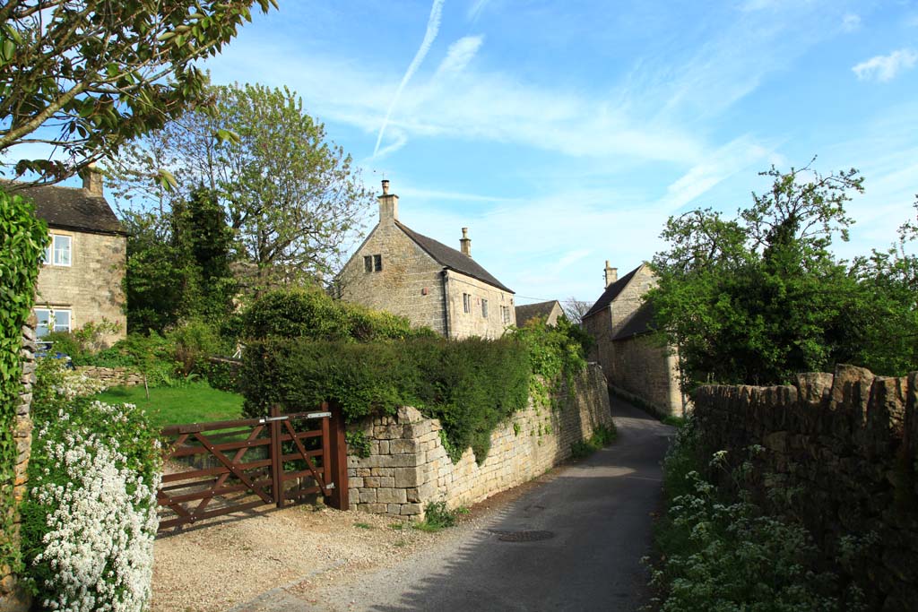 chalford-hill-street-scene2